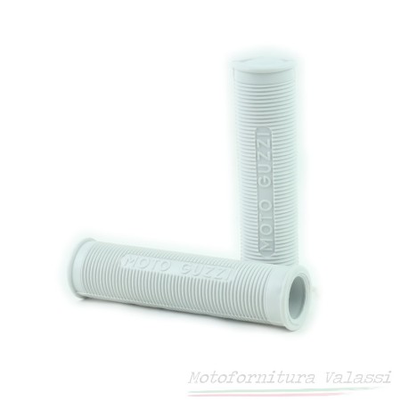 Coppia manopole Guzzino 65 D.22 chiuse 55.402 - T2685/1 Manopole34,40 € 22,00 €